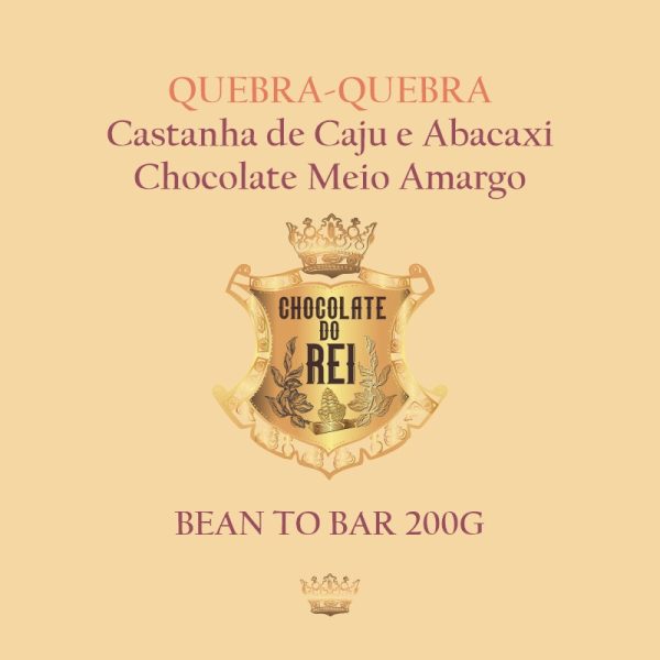 Quebradinho meio amargo de abacaxi com castanha de caju - Chocolate do Rei